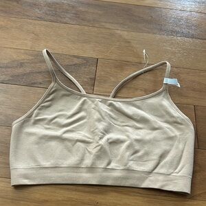 NWT Gap Seamless Bralette Size S Nude!